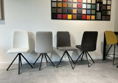 Lot 4 Chaises Pinot